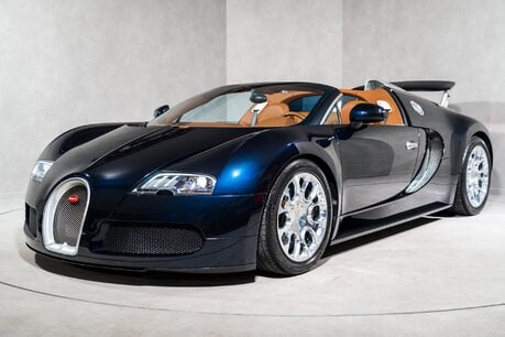 Bugatti Veyron GRAND SPORT. SERVICE PACK. EX BUGATTI DISPLAY CAR. OUTSTANDING PROVENANCE. 3