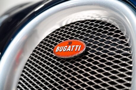 Bugatti Veyron GRAND SPORT. SERVICE PACK. EX BUGATTI DISPLAY CAR. OUTSTANDING PROVENANCE. 31