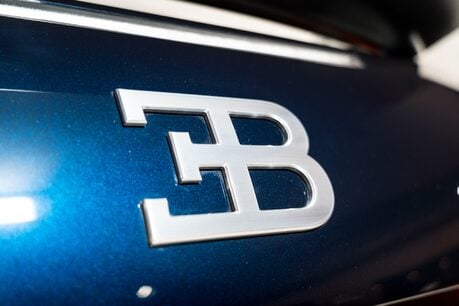Bugatti Veyron GRAND SPORT. SERVICE PACK. EX BUGATTI DISPLAY CAR. OUTSTANDING PROVENANCE. 47