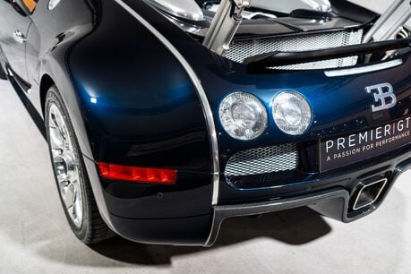 Bugatti Veyron GRAND SPORT. SERVICE PACK. EX BUGATTI DISPLAY CAR. OUTSTANDING PROVENANCE. 45