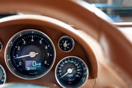 Bugatti Veyron GRAND SPORT. SERVICE PACK. EX BUGATTI DISPLAY CAR. OUTSTANDING PROVENANCE. 28