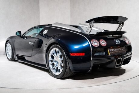 Bugatti Veyron GRAND SPORT. SERVICE PACK. EX BUGATTI DISPLAY CAR. OUTSTANDING PROVENANCE. 11