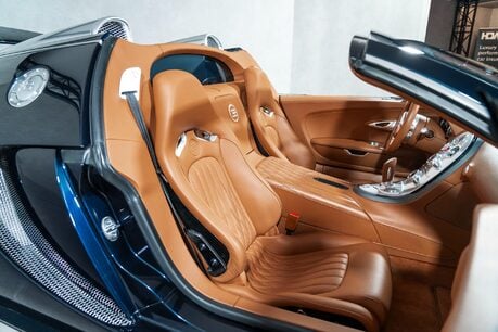 Bugatti Veyron GRAND SPORT. SERVICE PACK. EX BUGATTI DISPLAY CAR. OUTSTANDING PROVENANCE. 19
