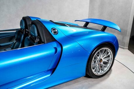 Porsche 918 Spyder ONE OF ONE SPECIFICATION. 2 OWNER UK SUPPLIED CAR. IMPECCABLE HISTORY. 12