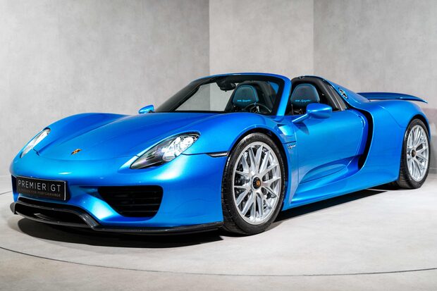 Porsche 918 Spyder ONE OF ONE SPECIFICATION. 2 OWNER UK SUPPLIED CAR. IMPECCABLE HISTORY. 1