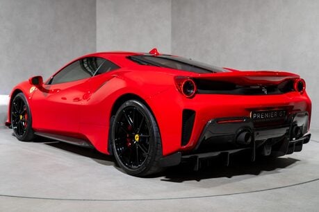 Ferrari 488 Pista FULL FSH. CARBON FIBRE INT & PACK. LIFT. TWO-TONE LIVERY. 6