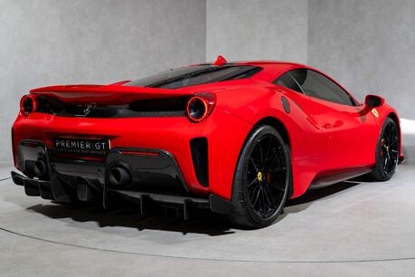 Ferrari 488 Pista FULL FSH. CARBON FIBRE INT & PACK. LIFT. TWO-TONE LIVERY. 4