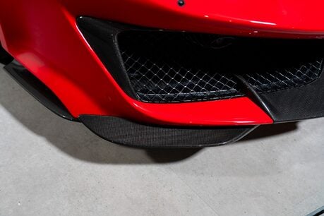 Ferrari 488 Pista FULL FSH. CARBON FIBRE INT & PACK. LIFT. TWO-TONE LIVERY. 29