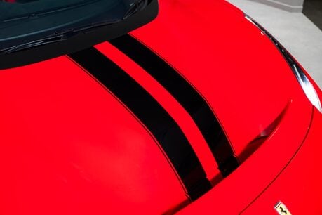 Ferrari 488 Pista FULL FSH. CARBON FIBRE INT & PACK. LIFT. TWO-TONE LIVERY. 26