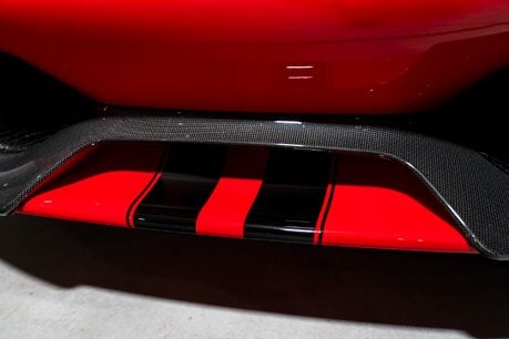 Ferrari 488 Pista FULL FSH. CARBON FIBRE INT & PACK. LIFT. TWO-TONE LIVERY. 28