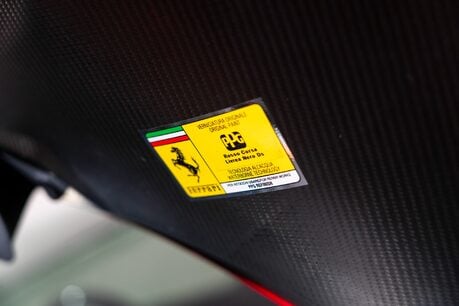Ferrari 488 Pista FULL FSH. CARBON FIBRE INT & PACK. LIFT. TWO-TONE LIVERY. 39