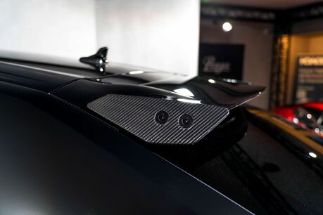 Lamborghini Urus V8 PERFORMANTE. FULL PPF. PANORAMIC ROOF. HEATED, COOLED & MASSAGE SEATS. 30