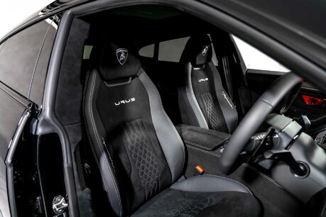 Lamborghini Urus V8 PERFORMANTE. FULL PPF. PANORAMIC ROOF. HEATED, COOLED & MASSAGE SEATS. 13