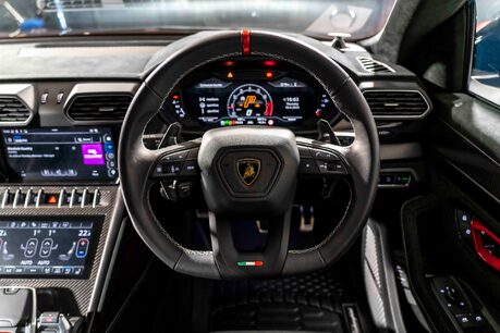 Lamborghini Urus V8 PERFORMANTE. FULL PPF. PANORAMIC ROOF. HEATED, COOLED & MASSAGE SEATS. 37