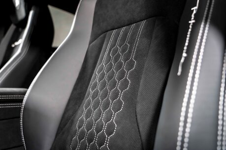 Lamborghini Urus V8 PERFORMANTE. FULL PPF. PANORAMIC ROOF. HEATED, COOLED & MASSAGE SEATS. 17