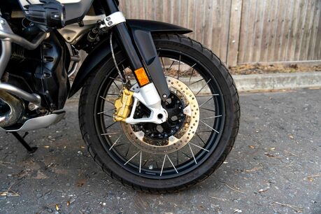 BMW R1250 GS ADV EXCLUSIVE TE. LOW MILES. FULL BMSH. FACTORY LUGGAGE SET. DYNAMIC PACK. 10