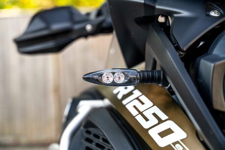 BMW R1250 GS ADV EXCLUSIVE TE. LOW MILES. FULL BMSH. FACTORY LUGGAGE SET. DYNAMIC PACK. 19