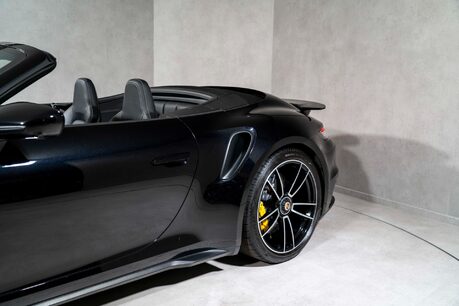 Porsche 911 TURBO S PDK. SPORTS CHRONO. HEATED & VENTILATED SEATS. PCCBS. SPORT EXHAUST 48