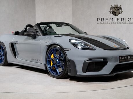 Porsche 718 SPYDER RS PDK. WEISSACH PACKAGE. CERAMIC BRAKES. LIFT. BOSE.