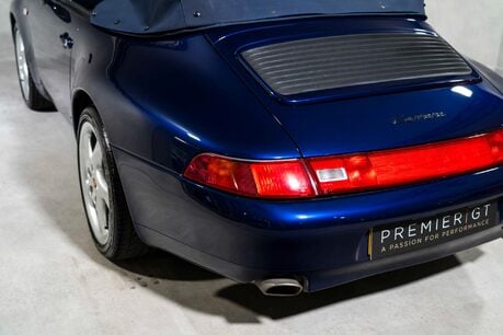 Porsche 911 CARRERA. SUPERB EXAMPLE. TIPTRONIC. SPORTS SEATS. 44