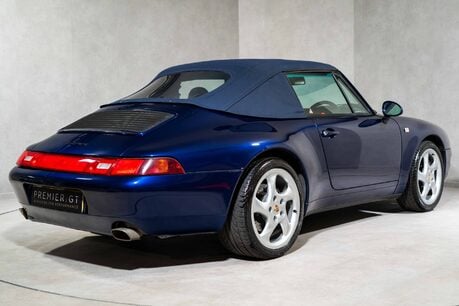 Porsche 911 CARRERA. SUPERB EXAMPLE. TIPTRONIC. SPORTS SEATS. 9