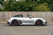 Porsche 911 TARGA 4S. SPORTS CHRONO. SPORTS EXHAUST. BOSE. HEATED STEERING WHEEL. 4
