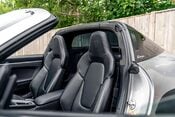 Porsche 911 TARGA 4S. SPORTS CHRONO. SPORTS EXHAUST. BOSE. HEATED STEERING WHEEL. 13
