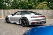 Porsche 911 TARGA 4S. SPORTS CHRONO. SPORTS EXHAUST. BOSE. HEATED STEERING WHEEL. 3