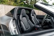 Porsche 911 TARGA 4S. SPORTS CHRONO. SPORTS EXHAUST. BOSE. HEATED STEERING WHEEL. 12