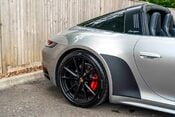 Porsche 911 TARGA 4S. SPORTS CHRONO. SPORTS EXHAUST. BOSE. HEATED STEERING WHEEL. 7