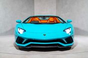 Lamborghini Aventador S ROADSTER. ONE OF ONE SPEC. AD PERSONAM. CARBON EXT. LIFT 2