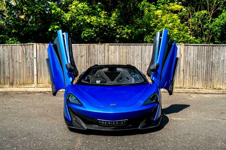 McLaren 600LT SPIDER. FULL MSH. WARRANTY. CARBON FIBRE EXT PACK. CERAMIC BRAKES. LIFT 10