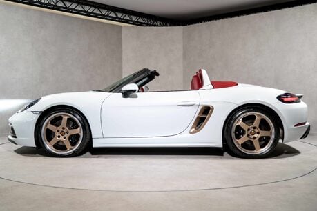 Porsche 718 BOXSTER 25 YEARS PDK. MASSIVE SPEC. SPORTS CHRONO. BOSE. HEATED SEATS. 8