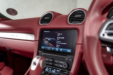 Porsche 718 BOXSTER 25 YEARS PDK. MASSIVE SPEC. SPORTS CHRONO. BOSE. HEATED SEATS. 51