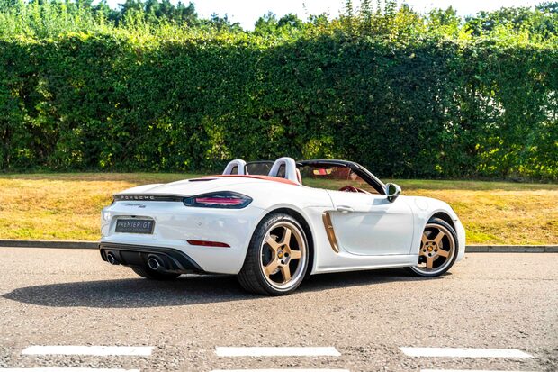 Porsche 718 BOXSTER 25 YEARS PDK. MASSIVE SPEC. SPORTS CHRONO. BOSE. HEATED SEATS. 1