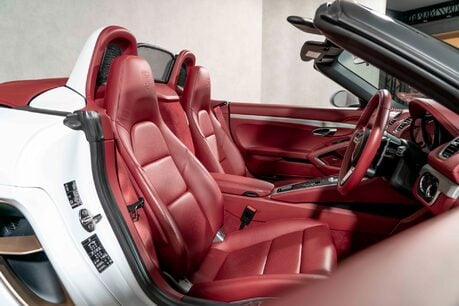 Porsche 718 BOXSTER 25 YEARS PDK. MASSIVE SPEC. SPORTS CHRONO. BOSE. HEATED SEATS. 16