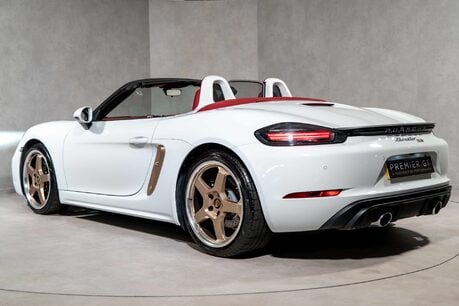 Porsche 718 BOXSTER 25 YEARS PDK. MASSIVE SPEC. SPORTS CHRONO. BOSE. HEATED SEATS. 6