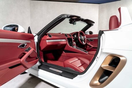Porsche 718 BOXSTER 25 YEARS PDK. MASSIVE SPEC. SPORTS CHRONO. BOSE. HEATED SEATS. 15