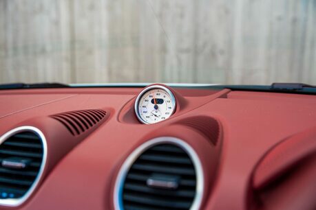 Porsche 718 BOXSTER 25 YEARS PDK. MASSIVE SPEC. SPORTS CHRONO. BOSE. HEATED SEATS. 19