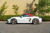 Porsche 718 BOXSTER 25 YEARS PDK. MASSIVE SPEC. SPORTS CHRONO. BOSE. HEATED SEATS. 4