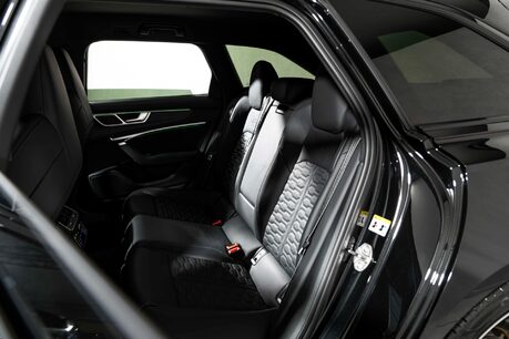 Audi RS6 AVANT TFSI QUATTRO CARBON BLACK. FULL ASH. BLACK PACKAGE PLUS. RS PACKAGE. 21
