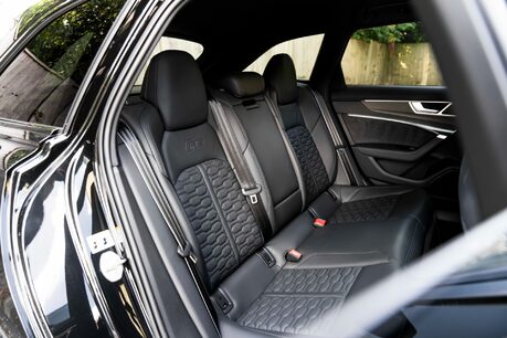 Audi RS6 AVANT TFSI QUATTRO CARBON BLACK. FULL ASH. BLACK PACKAGE PLUS. RS PACKAGE. 7