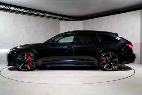 Audi RS6 AVANT TFSI QUATTRO CARBON BLACK. FULL ASH. BLACK PACKAGE PLUS. RS PACKAGE. 8