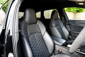 Audi RS6 AVANT TFSI QUATTRO CARBON BLACK. FULL ASH. BLACK PACKAGE PLUS. RS PACKAGE. 5