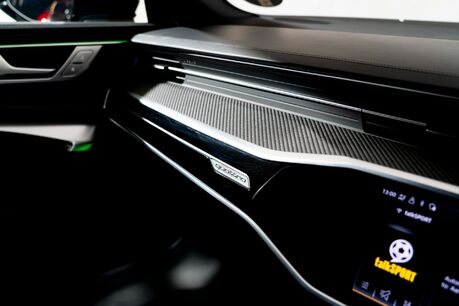 Audi RS6 AVANT TFSI QUATTRO CARBON BLACK. FULL ASH. BLACK PACKAGE PLUS. RS PACKAGE. 51