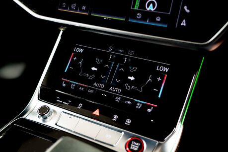 Audi RS6 AVANT TFSI QUATTRO CARBON BLACK. FULL ASH. BLACK PACKAGE PLUS. RS PACKAGE. 34
