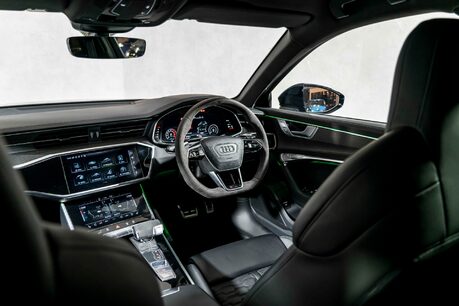 Audi RS6 AVANT TFSI QUATTRO CARBON BLACK. FULL ASH. BLACK PACKAGE PLUS. RS PACKAGE. 11