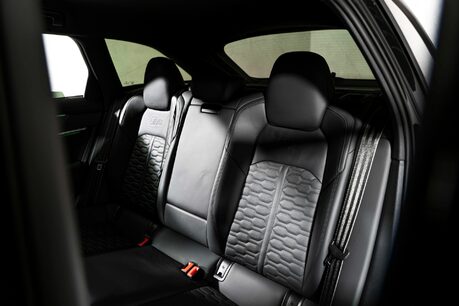 Audi RS6 AVANT TFSI QUATTRO CARBON BLACK. FULL ASH. BLACK PACKAGE PLUS. RS PACKAGE. 23