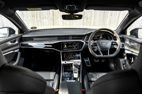 Audi RS6 AVANT TFSI QUATTRO CARBON BLACK. FULL ASH. BLACK PACKAGE PLUS. RS PACKAGE. 4