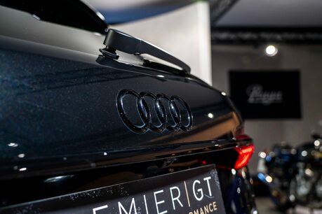 Audi RS6 AVANT TFSI QUATTRO CARBON BLACK. FULL ASH. BLACK PACKAGE PLUS. RS PACKAGE. 41